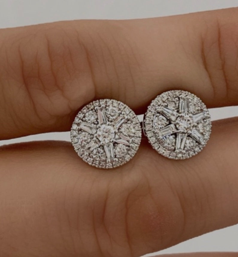 CLOVELLY DIAMOND STUDS