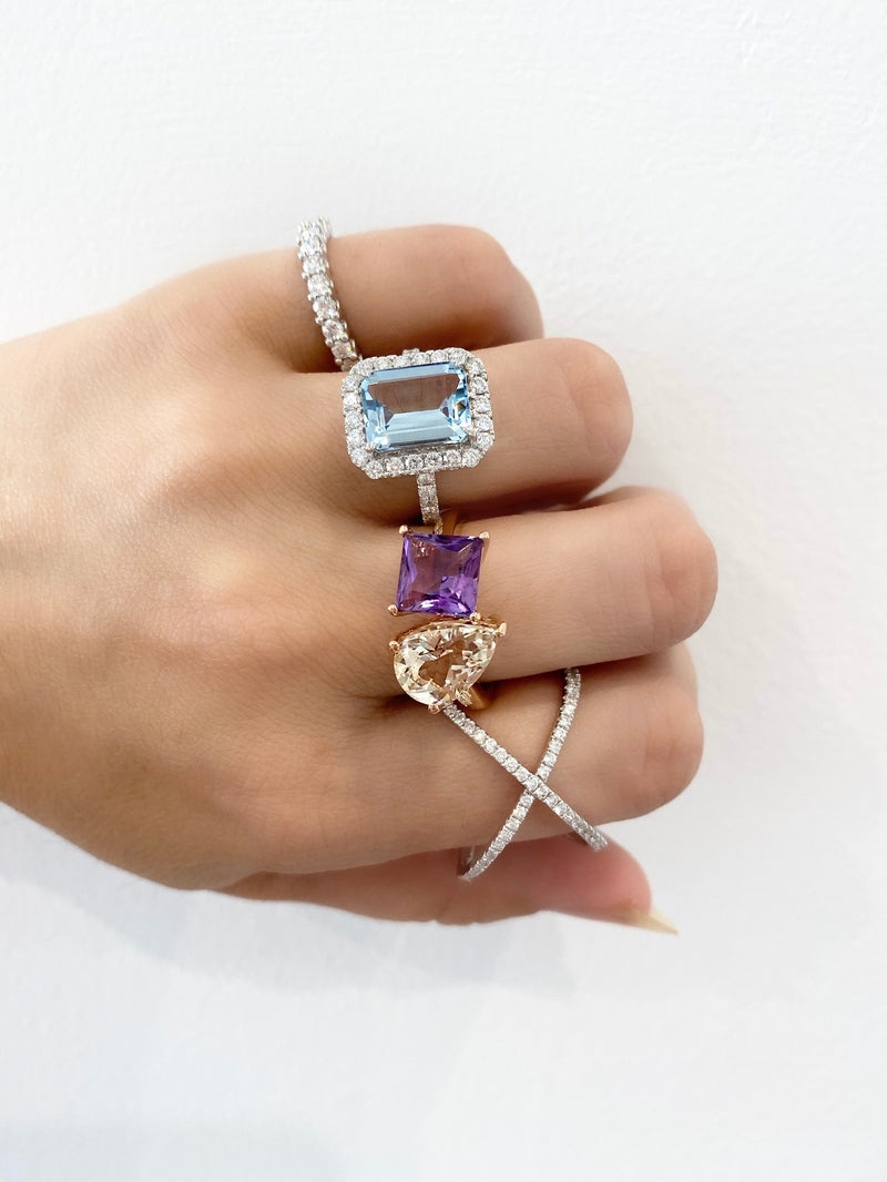 AQUAMARINE AND DIAMOND RING