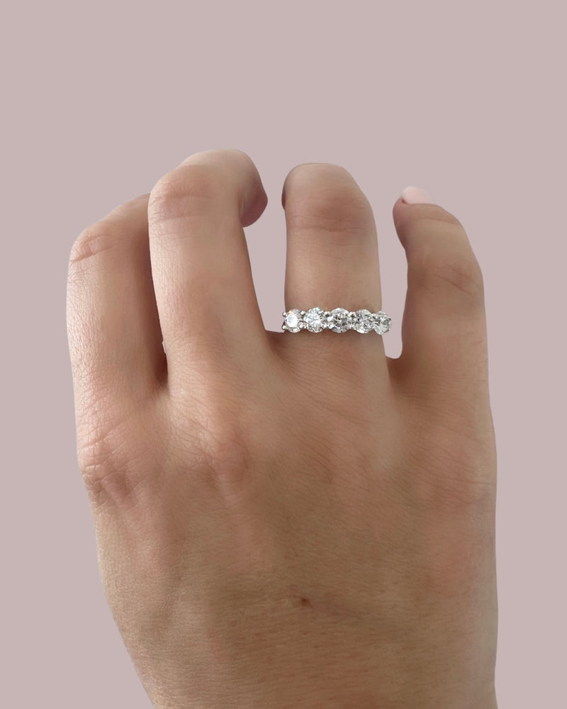 CLASSIC 25pt DIAMOND BAND