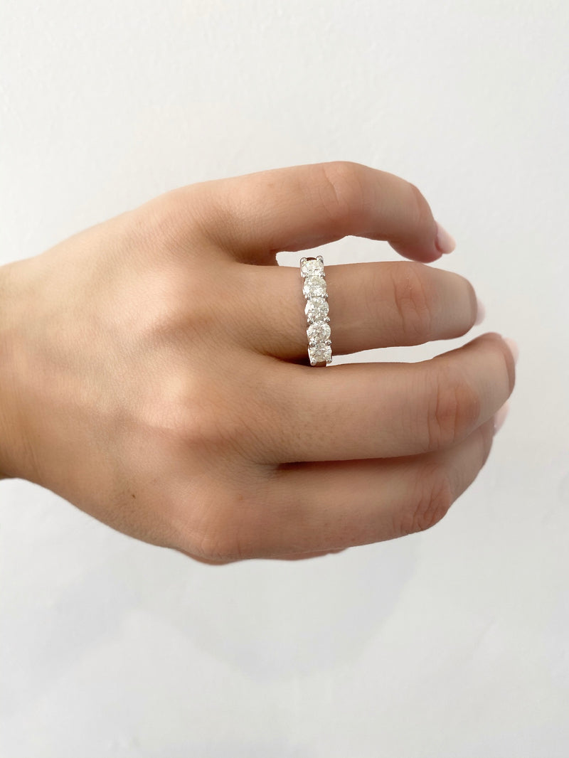 CLASSIC 25pt DIAMOND BAND
