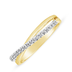 CROSS OVER DIAMOND RING
