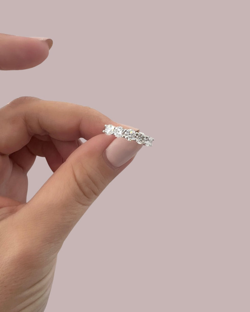 CLASSIC 25pt DIAMOND BAND