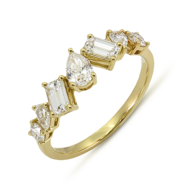 QUEENS DIAMOND RING