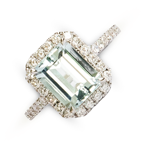 AQUAMARINE AND DIAMOND RING